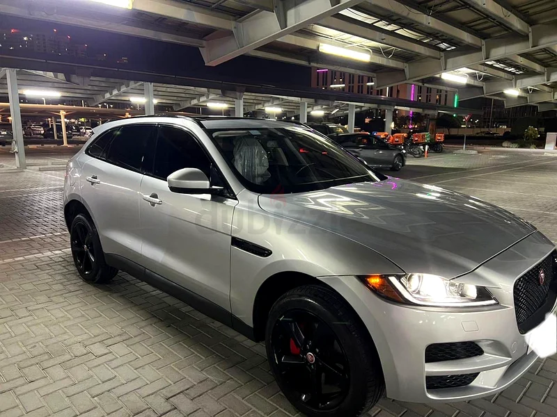 جاكوار F-pace 201863398482431363113