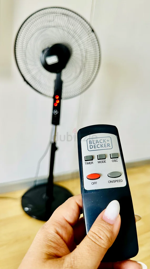 BLACK DECKER FAN  ( Remote Control )63220325928066111