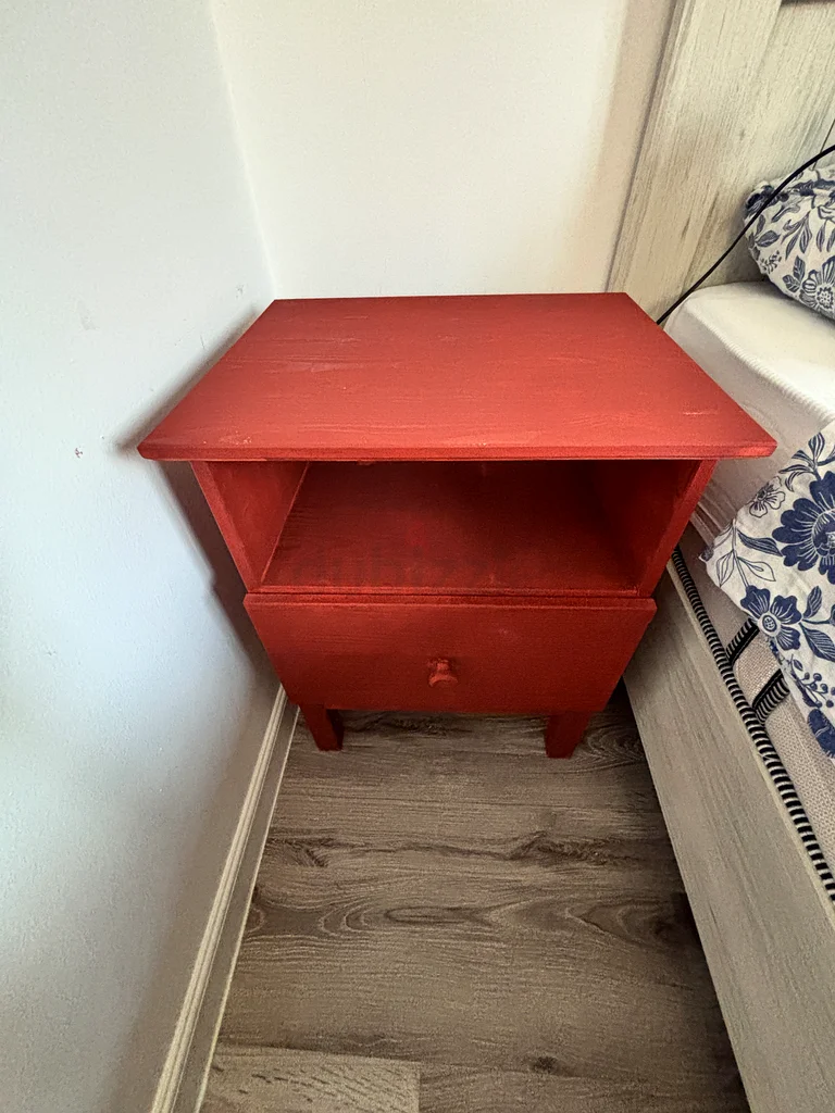 Charming Vintage Red Nightstand for Sale!632183162051861129