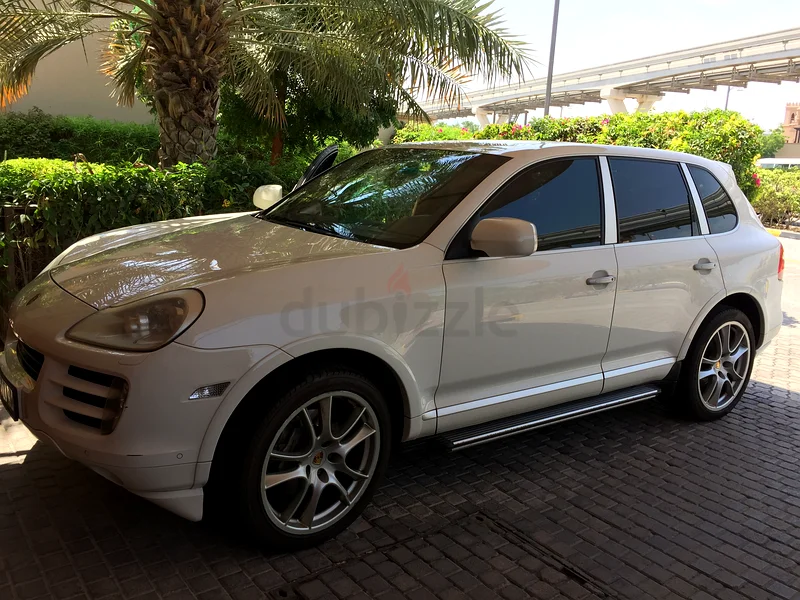 PORSCHE CAYENNE - S   SUPER CLEAN WELL MAINTAINED. RTA PASSED ON MAY 2025    DIRECTLY FROM OWNER63406549805059112