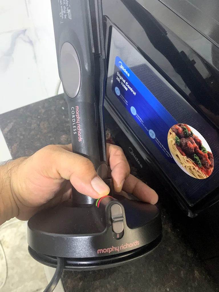 Cordless hair dryer morphy richards63197650660225113
