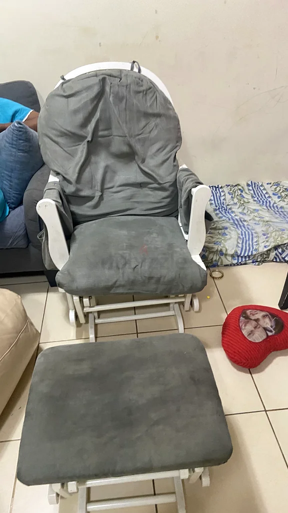 Rocking chair63203191354498112