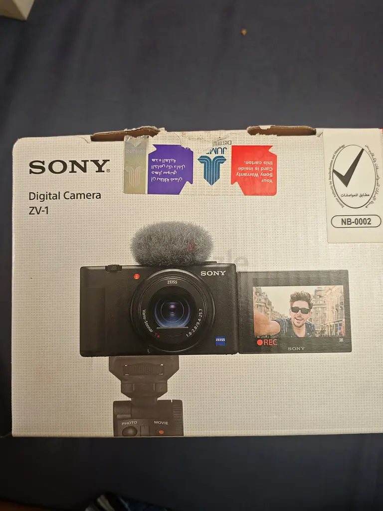 Sony Digital Camera ZV 1! For AED 1700 ! With addtional two high capacity battery