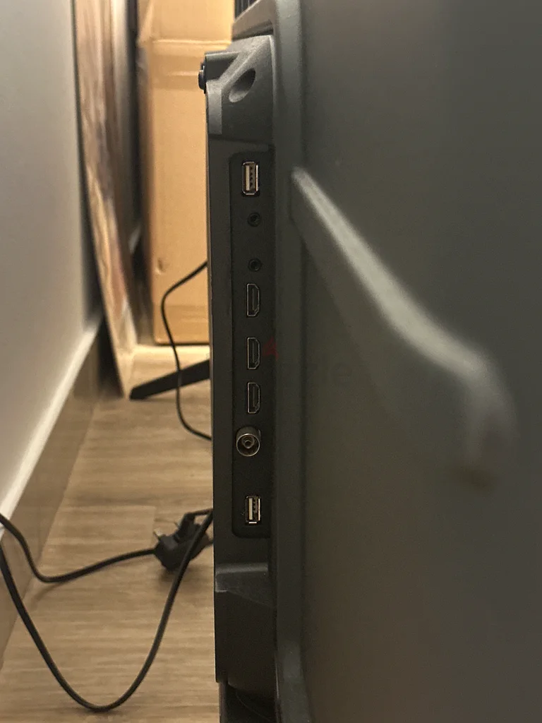 Hisense 65 Inch 4K LED VIDAA UHD Smart with Dolby Vision - Excellent condition63196634030211112