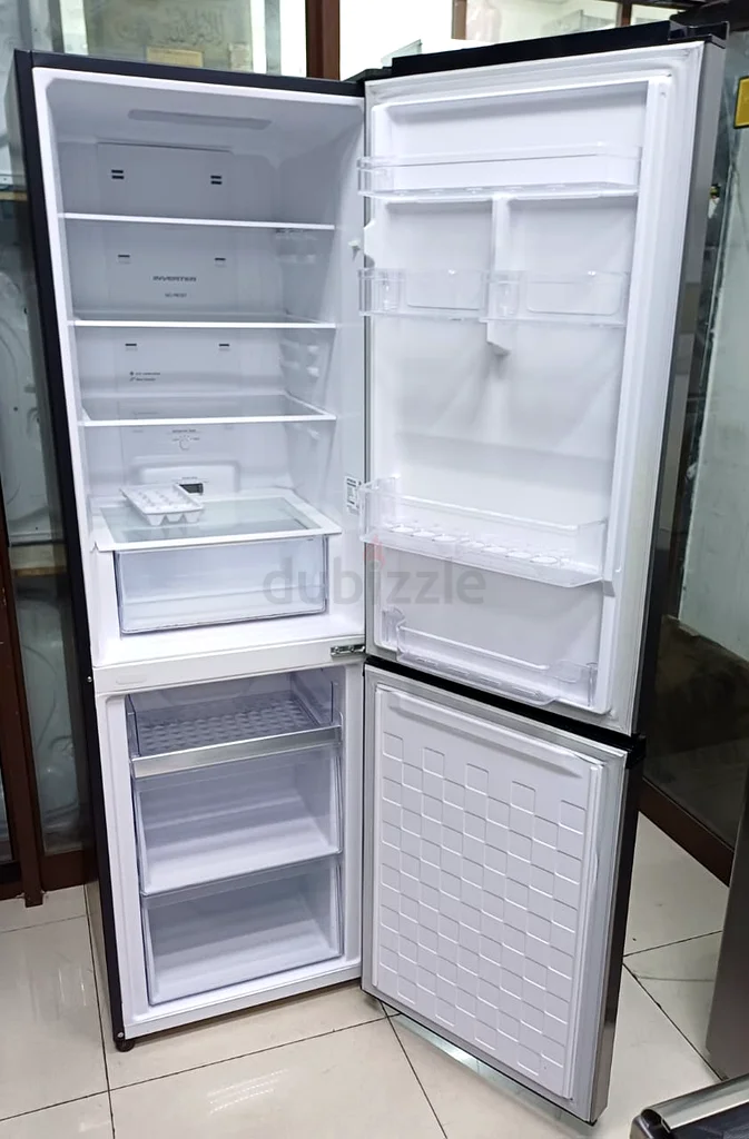 Hitachi bottem Mount fridge for sell63201170419714111
