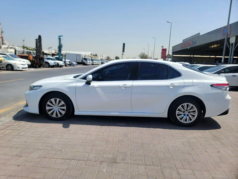 Toyota Camry LE63401308069506113