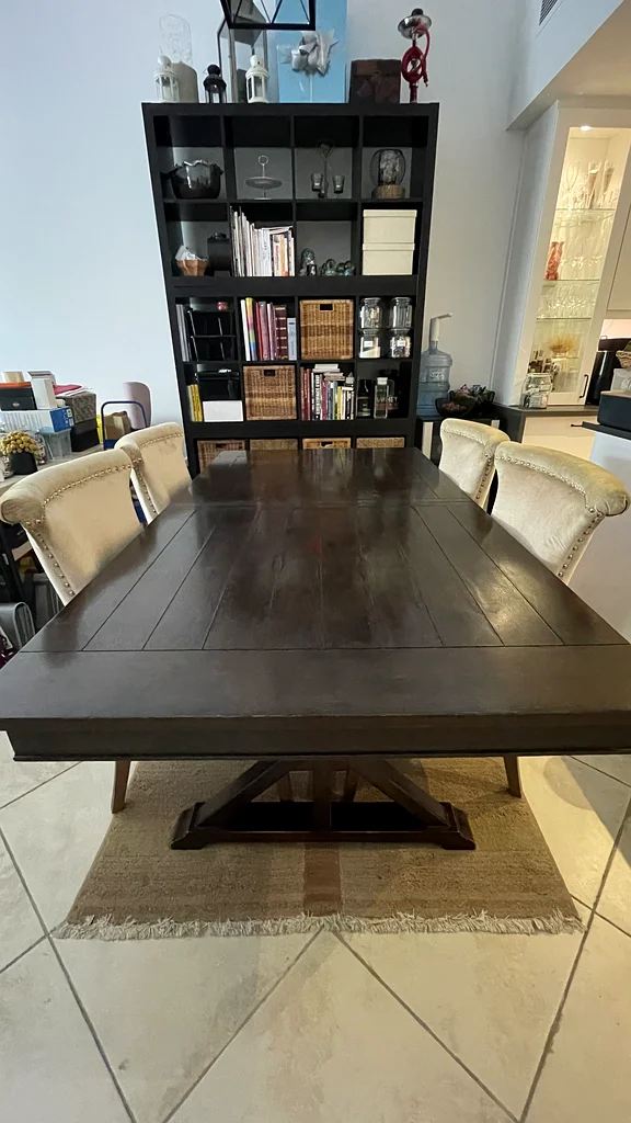 Dining table63211917700737111