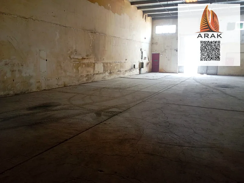A great opportunity for business owners, workshop operators, or investors looking for a practical space in a highly active industrial area.  This war63221327822977114