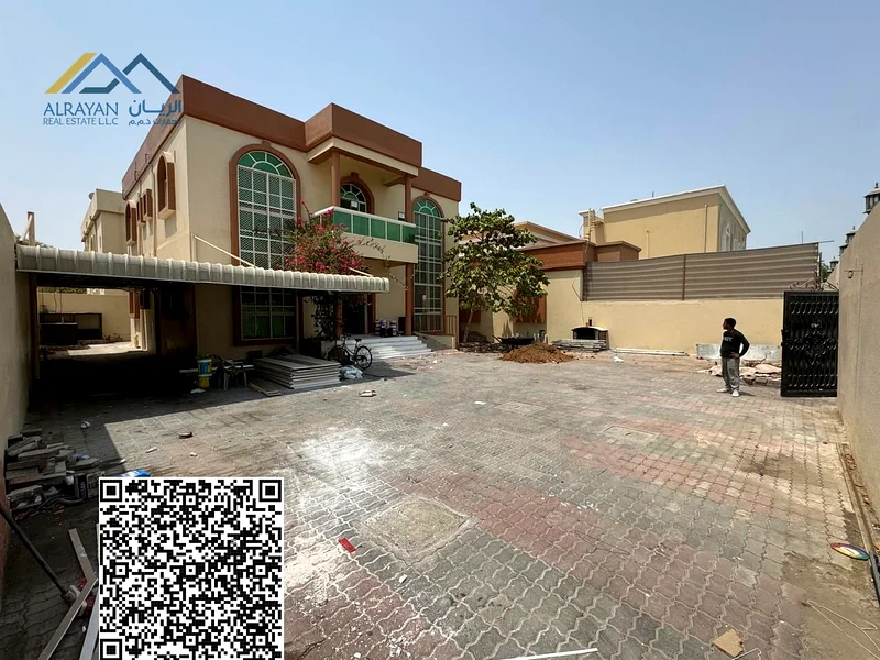 تشمل الكهرباء والمياه وتكييف الهواء بسعر رائع. فيلا خلف المسجد.63877988599425110