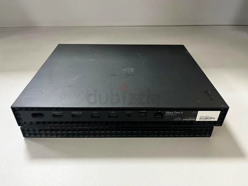 Xbox One x 1tb with controller63204868153729113