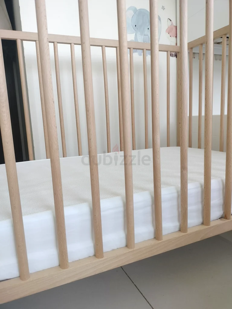 Baby crib63206395699841112