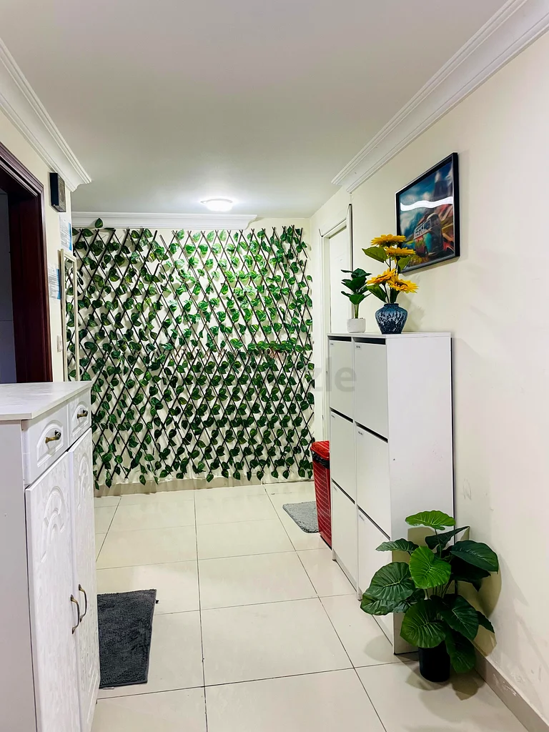لا عمولة للسيدات التنفيذيات المشتركات في السكن63218792532483113