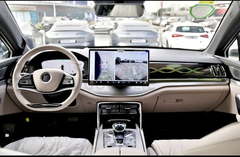 بي واي دي تانغ كهربائية بالكامل، مدى عالٍ 730 كم، 7 مقاعد63407356057857114