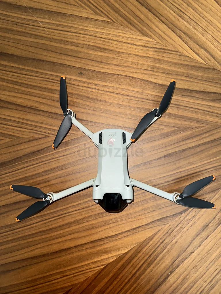 DJI Mini 3 Pro Drone – Fly More Kit (No RC Screen)63201693563395112