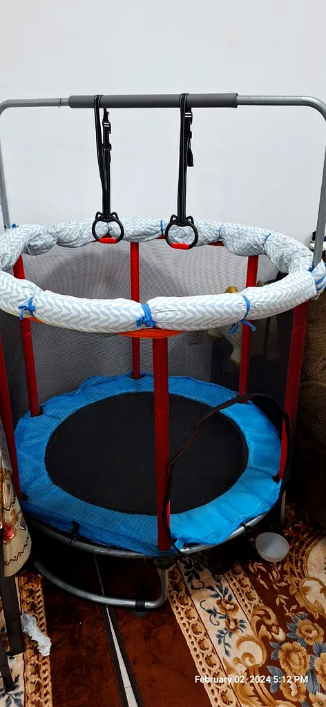 Exciting Safety Trampoline with Hanging Bar and Trapzee63209844042754112