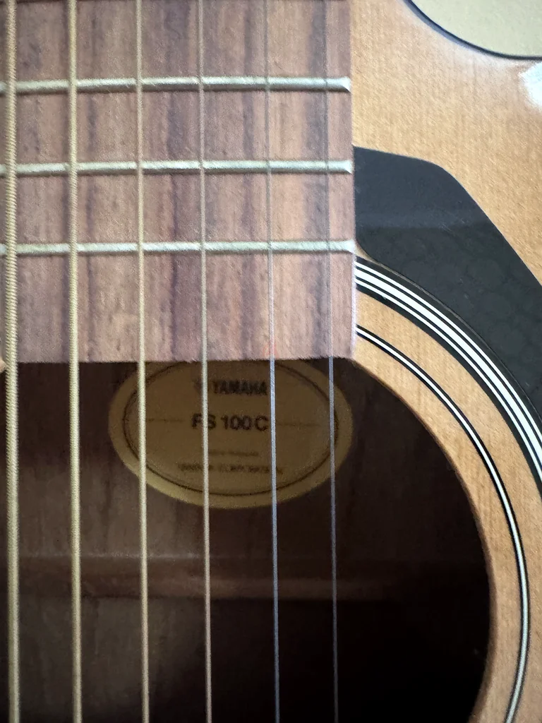 YAMAHA GUITAR63202686617089113