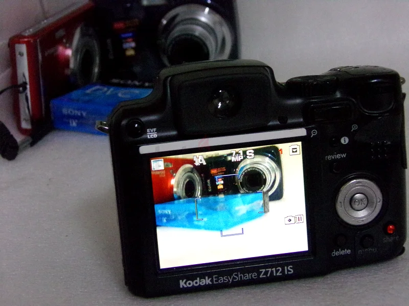 Kodak EasyShare Z712 IS Camera [TESTED FREE DELIVERY]63203712207489111