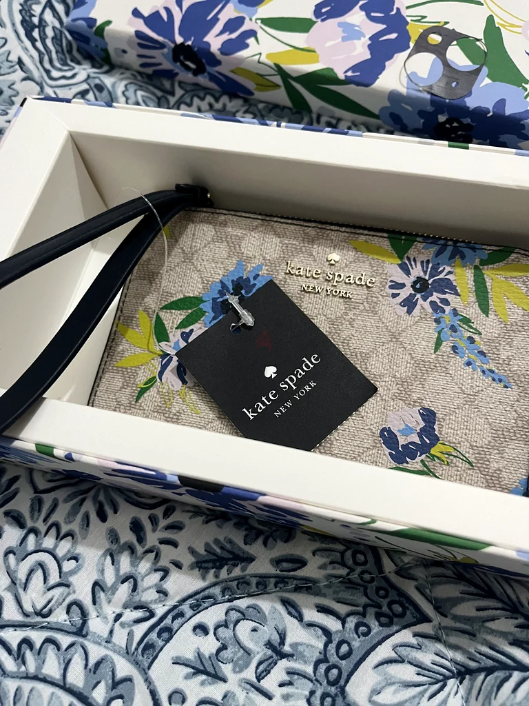 Kate Spade Wristlet like new63203188511619114