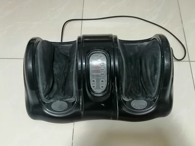 Relax in Style: Premium Foot Massager for Sale!63197651612801110