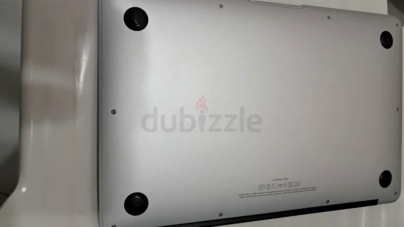 APPLE MacBook Air (11-inch, Mid 2011), Excellent Condition, Very Cheap Price.63197646025858114