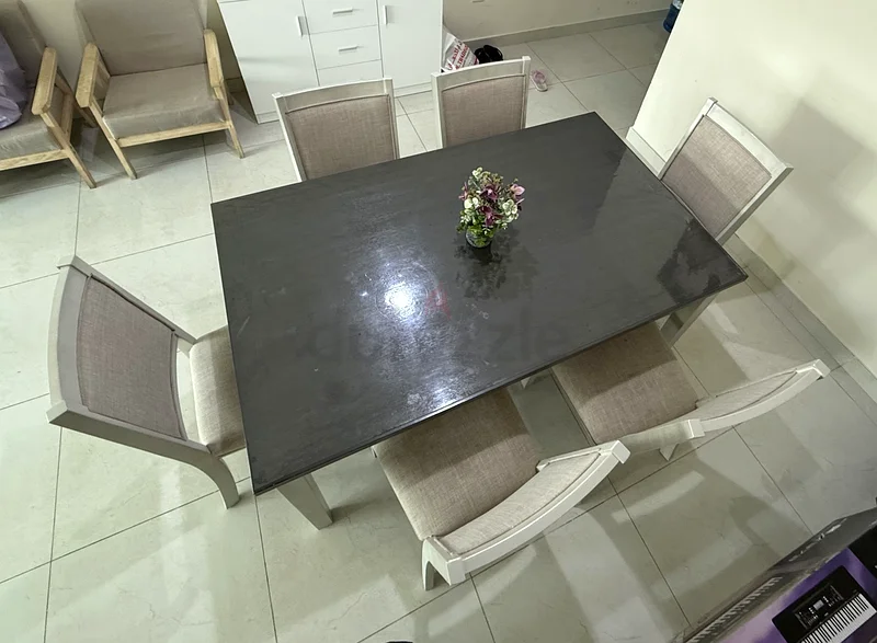 Dining Table with 6 Chairs63211917634945111