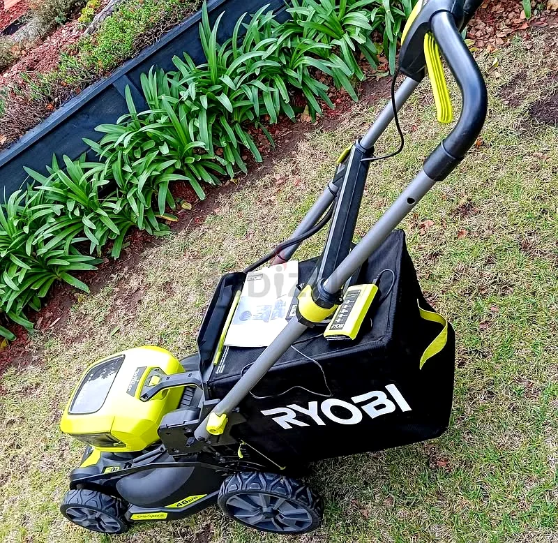 Ryobi 36V HP 46cm 6.0Ah Brushless Cordless Lawn Mower Kit Double Battery63197651785345112