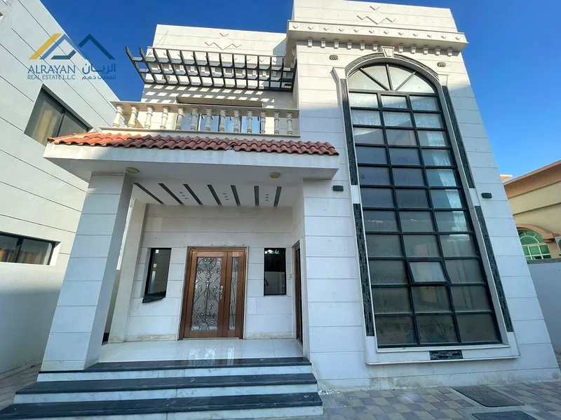 الكهرباء والمياه وتكييف الهواء متضمنة بسعر رائع، قريب من المسجد63878711568898112
