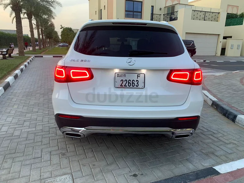 مرسيدس بنز 2020 فقط 72000 كم، عنوان نظيف63399925639042112