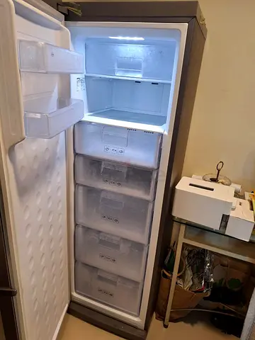 Samsung brand letest model freezer like new condition