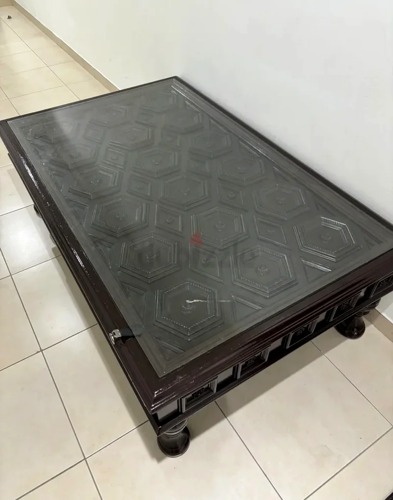 طاولة قهوة خشبية كلاسيكية63212902545666113