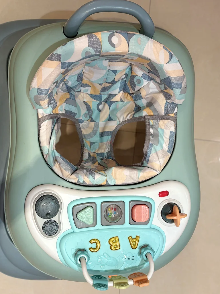 Stylish and Functional Baby Walker for Sale!63204291141634112