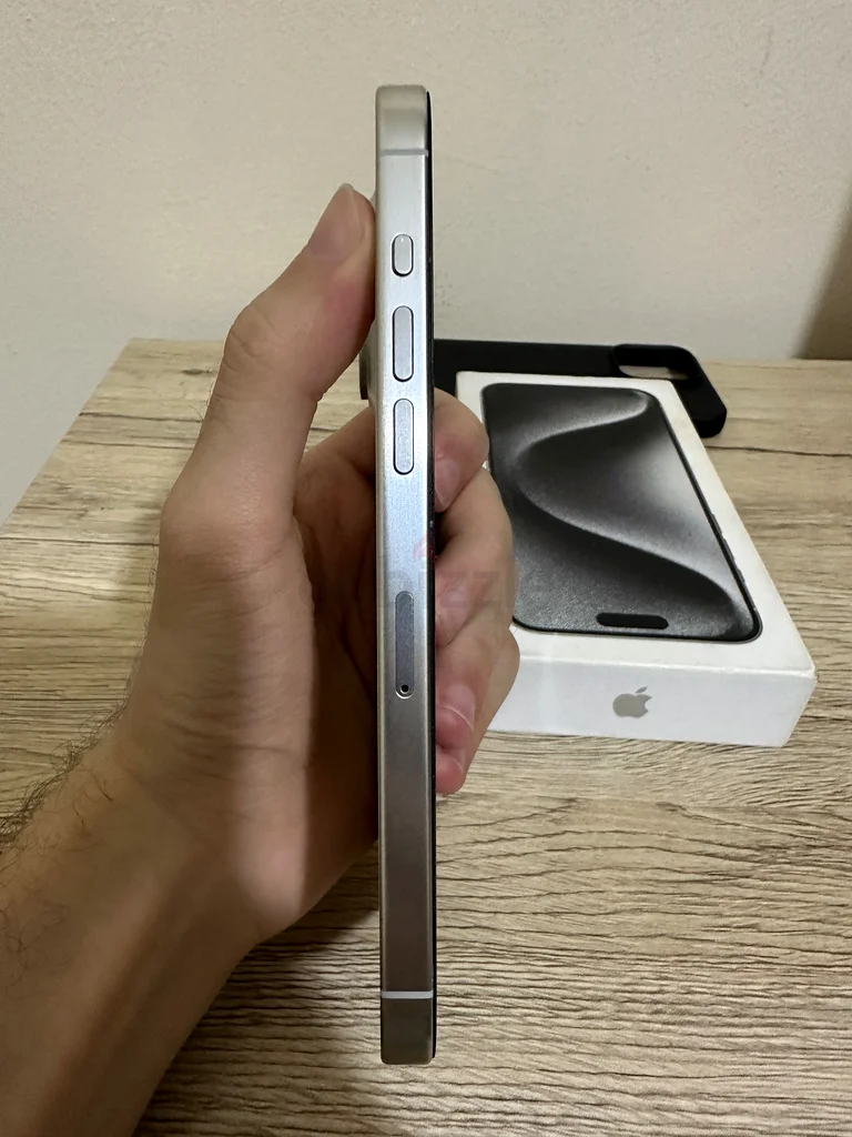 IPhone 15 pro max with 256gb storage and 89% battery health in excellent condition63212904766467112