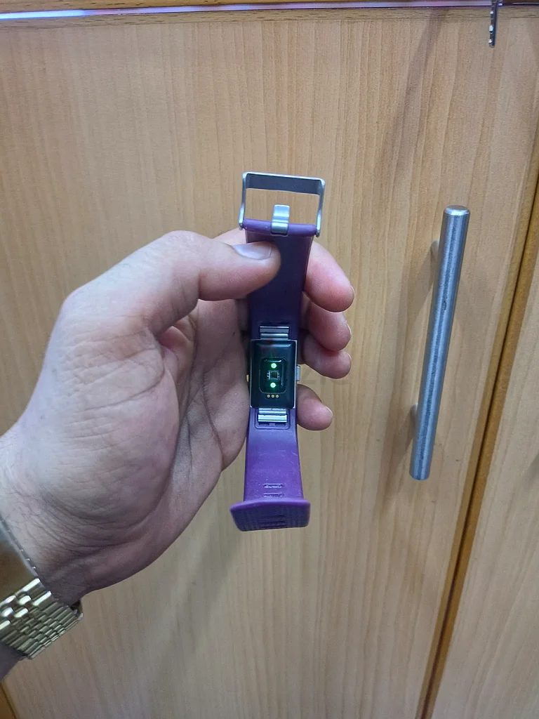 Fitbit Charge 3 fitness tracker63195630906243113