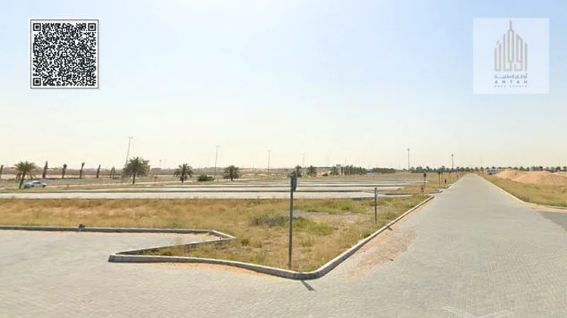 Commercial plot second row of main street | G+563200124239747112