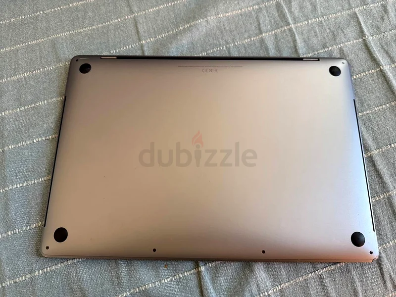 Apple MacBook Pro 2019 - i9 2.4 GHz, 16, RAM 64 GB, GPU 8 Gb, NVME 4TB63197646032514112