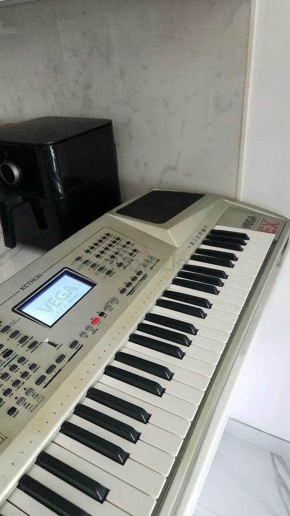 Ketron Vega EX Oriental Original for sale Urgent632031905210891129