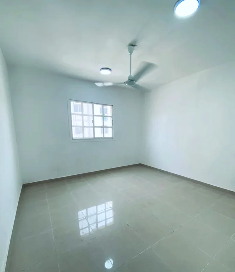 Unfurnished studio63218791811202112