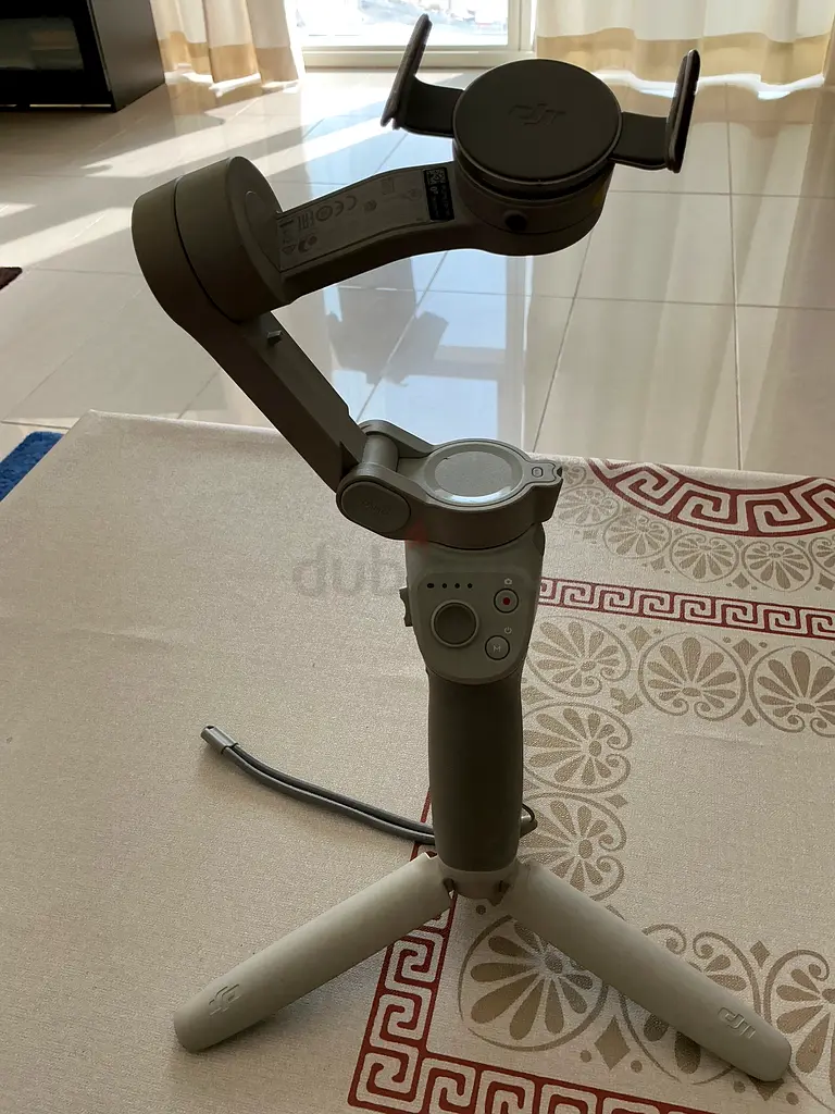 ثبت لقطاتك باستخدام هذا المثبت الدوار عالي الجودة