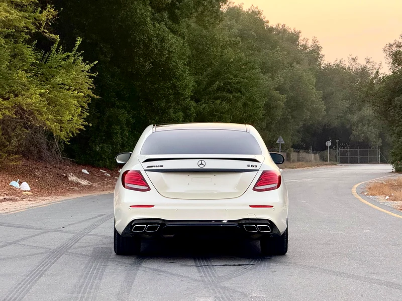 MERCEDES / BENZ / AMG / E63S / 201863230142563201113