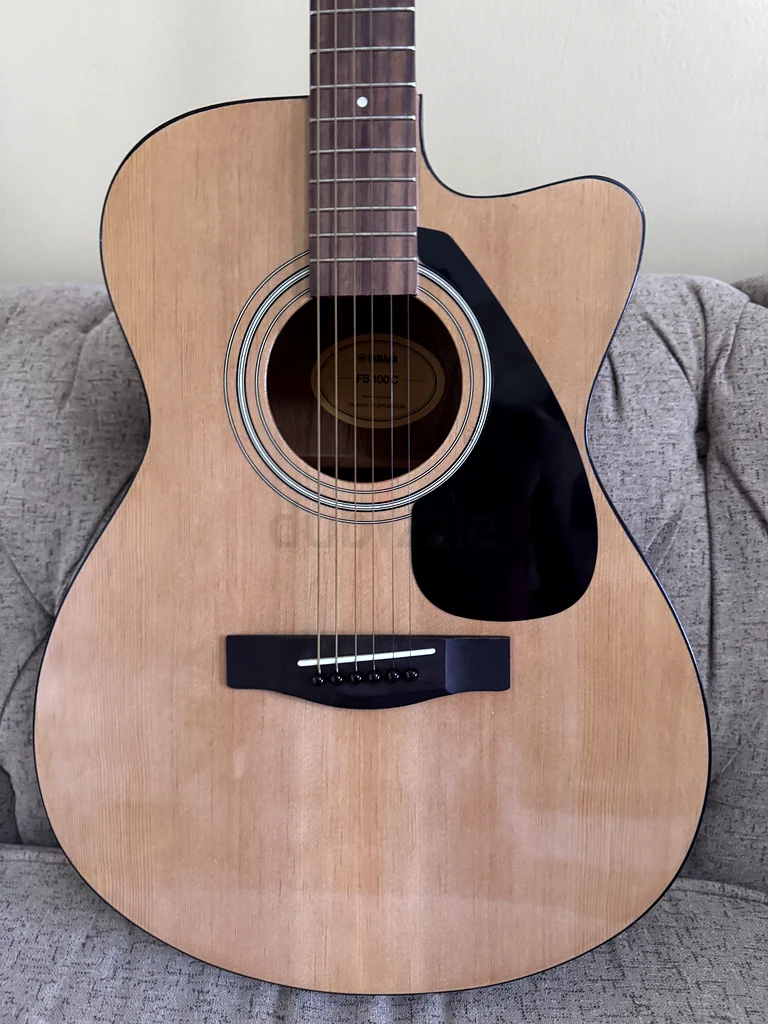 YAMAHA GUITAR63202686617089111
