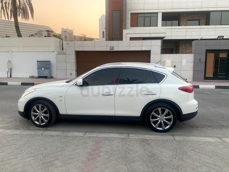 Infinity QX50 GCC Perfect Condition63398579579266112