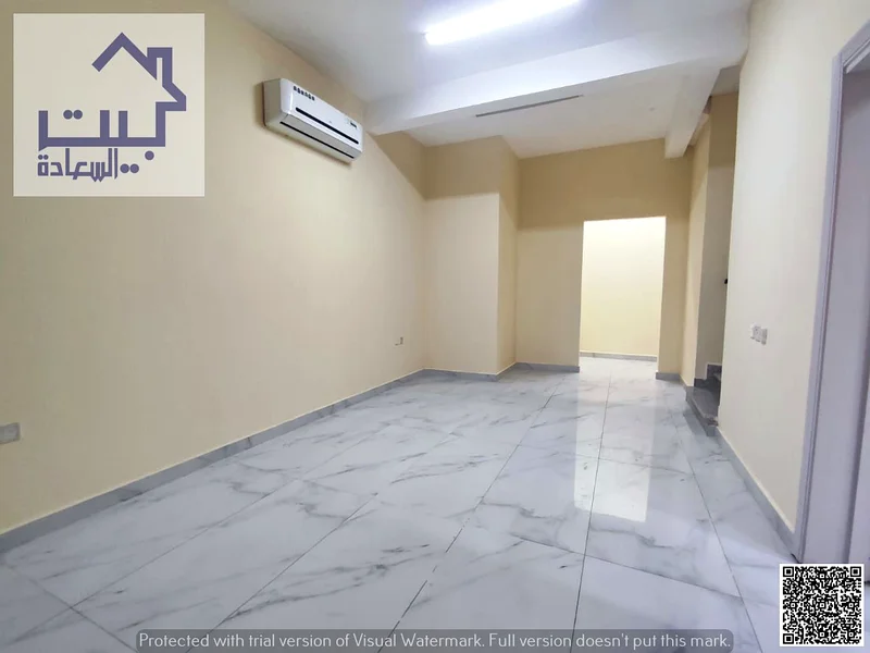 نقدم لكم فيلا سكنية للإيجار في حي الزهية الراقي، أحد أفضل المواقع السكنية، بموقع متميز على الشارع الرئيسي63234601861122111