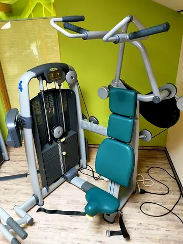 Technogym Vertical Traction Machine