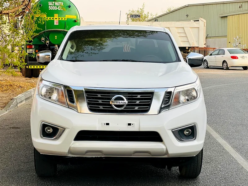 Nissan Navara // Automatic gear // Gcc space // 4 WD drive // power window // Good conditions63399958855041112