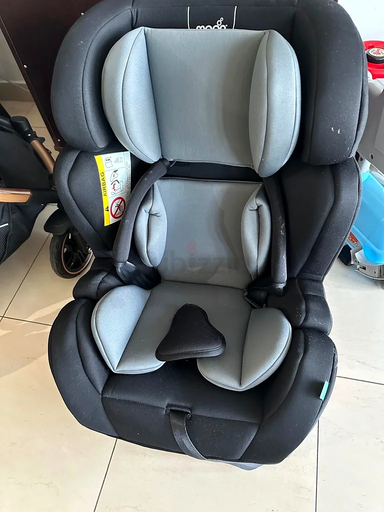 مقعد سيارة أطفال غير مثبت بنظام Isofix63203713416195111