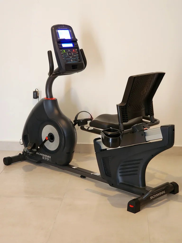 New price: AED 2,999 – Now only AED 999   Schwinn 570R Recumbent Bike63198150497537111