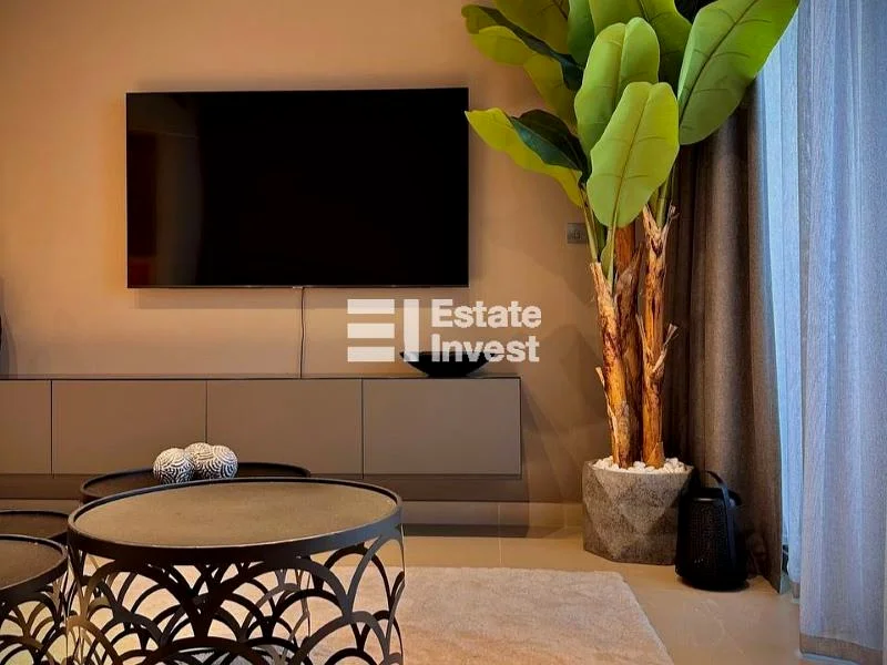 مفروشة بالكامل / إطلالة على المارينا / طابق متوسط64037405599361113