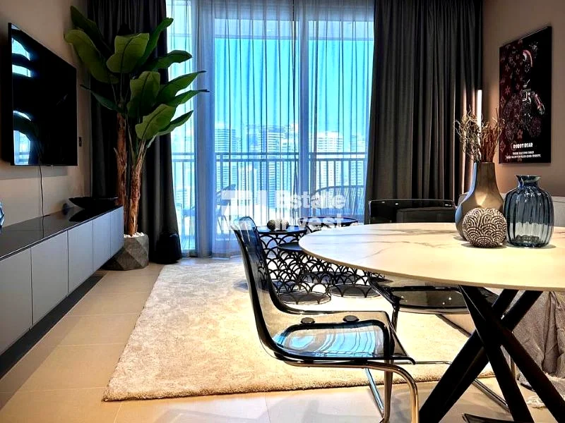 مفروشة بالكامل / إطلالة على المارينا / طابق متوسط64037405599361111