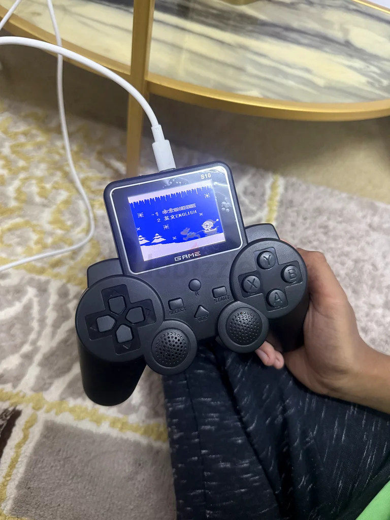 Retro Handheld Gaming Console with Unique Display!63204868005506111