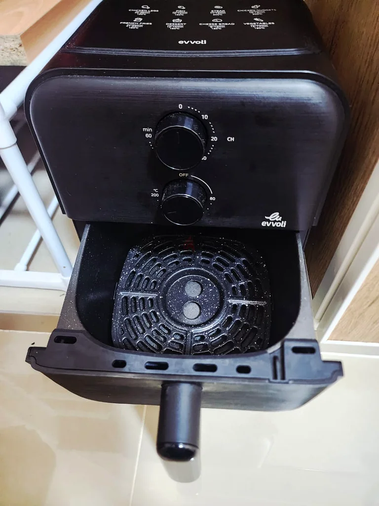 Effortless Cooking with the Amazing Air Fryer! evvoli Air Fryer  3.8L.63198629296898111